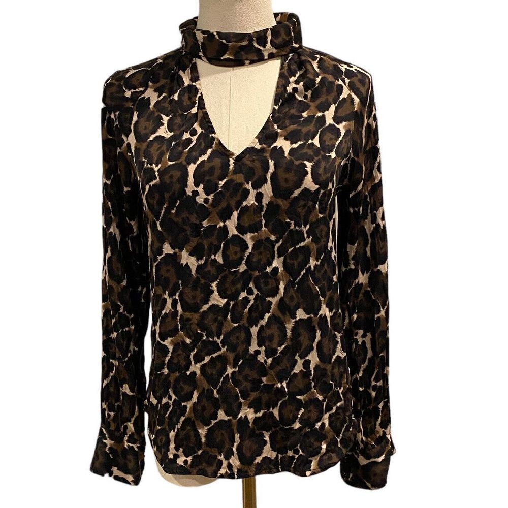 Trina Turk Silk Leopard Print Blouse Cutout mock neck Shirt Sz XS low cut sexy